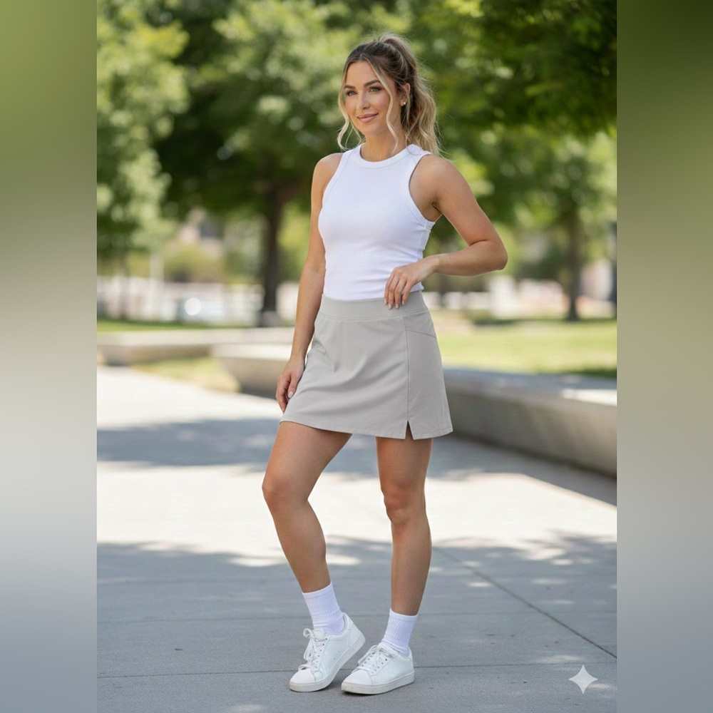 32 Degrees Cool Light Gray Skort